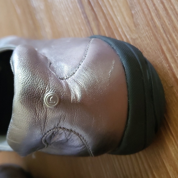 Adiprene by Adidas Rockport Silver Shiny leather shoes, Size 10 - Picture 3 of 5